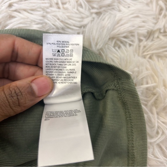 ◾️Lucky Brand Sandwash Rib Henley Tank - Picture 10 of 12